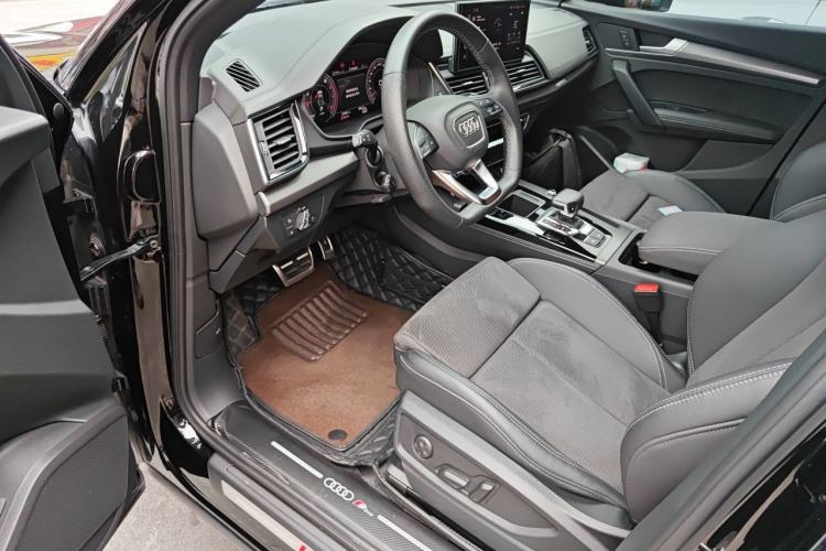 Used Audi Q5L Sportback 2023 40 TFSI Luxury Model Driver Seat
