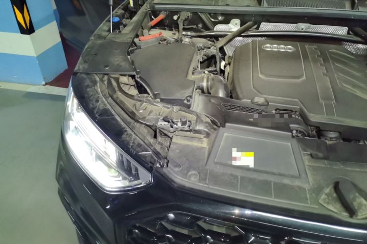 Used Audi Q5L Sportback 2023 40 TFSI Fashion Model Engine Bay Right