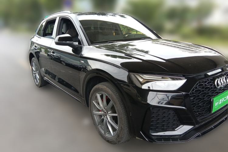 Used Audi Q5L Sportback 2023 40 TFSI Fashion Model Front Right 45 Deg