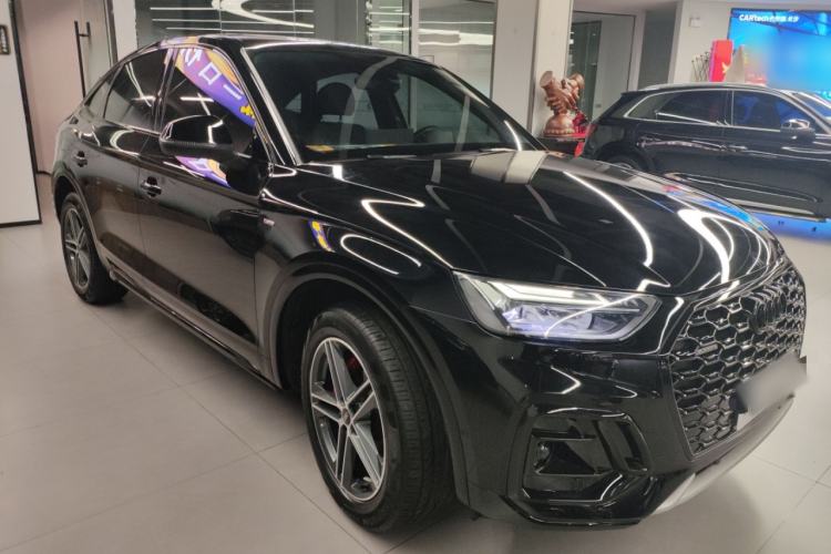 Used Audi Q5L Sportback 2023 40 TFSI Fashion Model Front Right 45 Deg