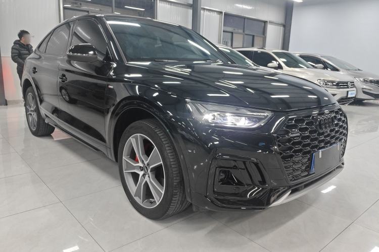 Used Audi Q5L Sportback 2023 40 TFSI Luxury Model Front Right 45 Deg