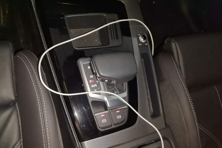 Used Audi Q5L Sportback 2023 40 TFSI Fashion Model Gear Lever