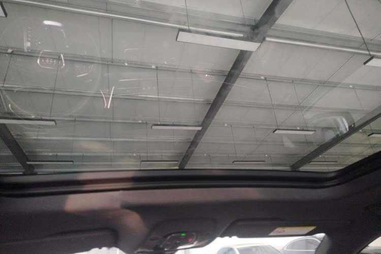 Used Audi Q5L Sportback 2023 40 TFSI Luxury Model Headliner