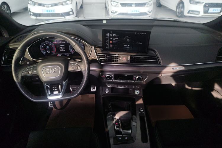 Used Audi Q5L Sportback 2023 40 TFSI Luxury Model Interior 2