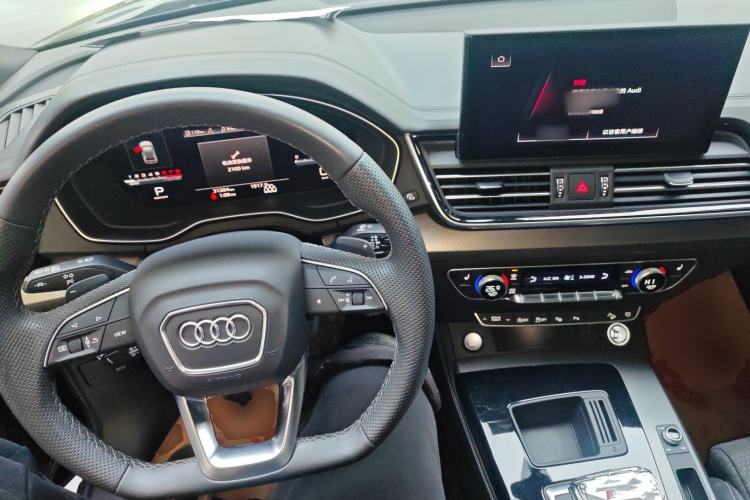 Used Audi Q5L Sportback 2023 40 TFSI Luxury Model Interior 2