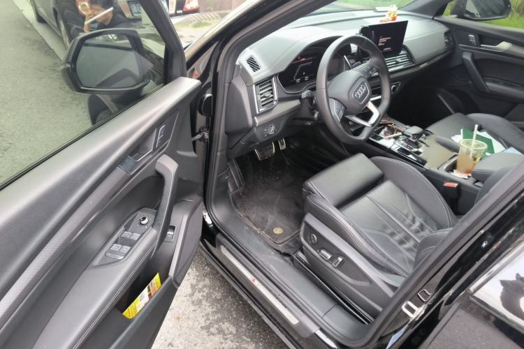 Used Audi Q5L Sportback 2023 40 TFSI Luxury Model Interior 3