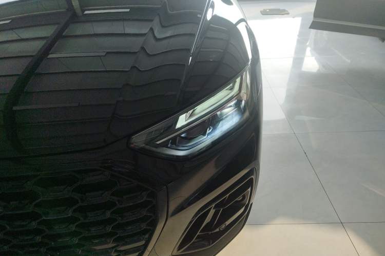 Used Audi Q5L Sportback 2023 40 TFSI Luxury Model Left Front Headlight