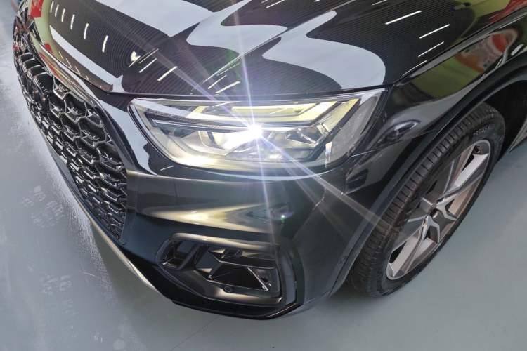 Used Audi Q5L Sportback 2023 40 TFSI Luxury Model Left Front Headlight