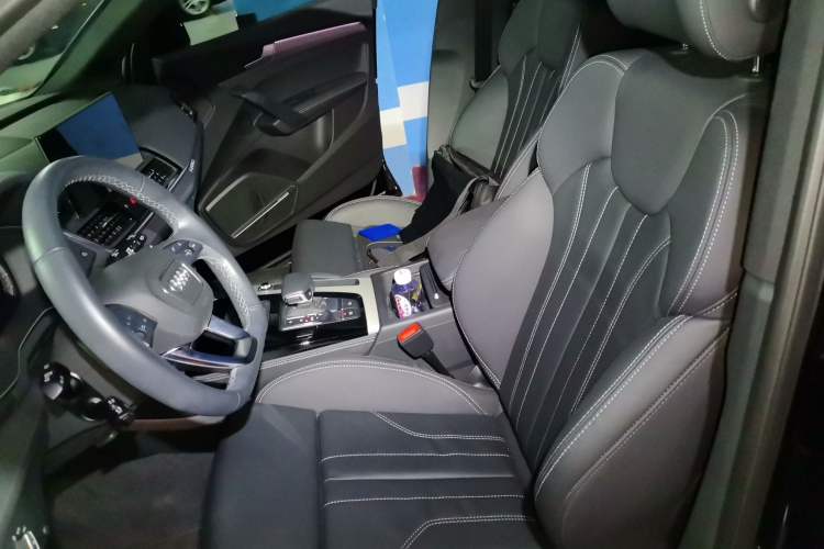 Used Audi Q5L Sportback 2023 40 TFSI Fashion Model Left Front Seat