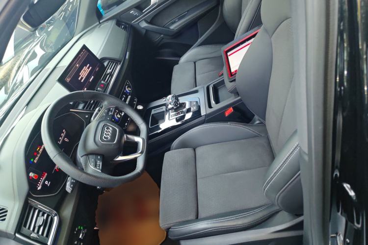 Used Audi Q5L Sportback 2023 40 TFSI Luxury Model Left Front Seat