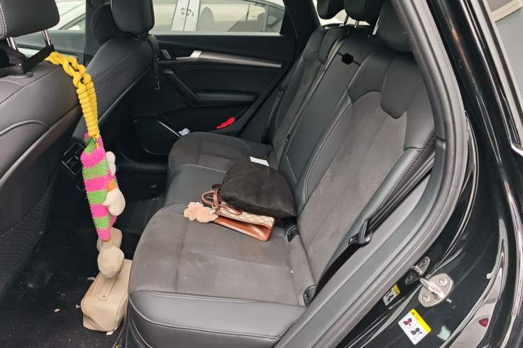Used Audi Q5L Sportback 2023 40 TFSI Luxury Model Left Rear Seat
