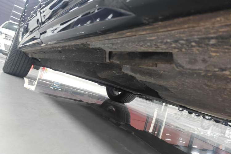 Used Audi Q5L Sportback 2023 40 TFSI Luxury Model Left Side Sill