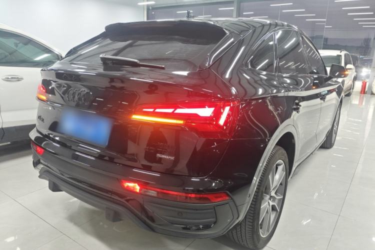 Used Audi Q5L Sportback 2023 40 TFSI Luxury Model Rear Right 45 Deg