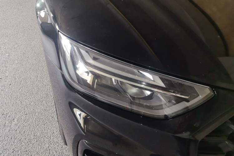 Used Audi Q5L Sportback 2023 40 TFSI Fashion Model Right Front Headlight