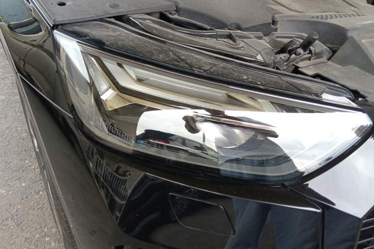 Used Audi Q5L Sportback 2023 40 TFSI Fashion Model Right Front Headlight