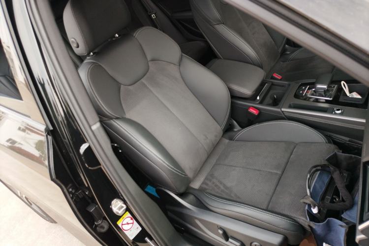 Used Audi Q5L Sportback 2023 40 TFSI Luxury Model Right Front Seat