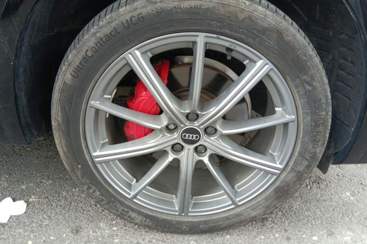 Used Audi Q5L Sportback 2023 40 TFSI Fashion Model Right Front Wheel Hub
