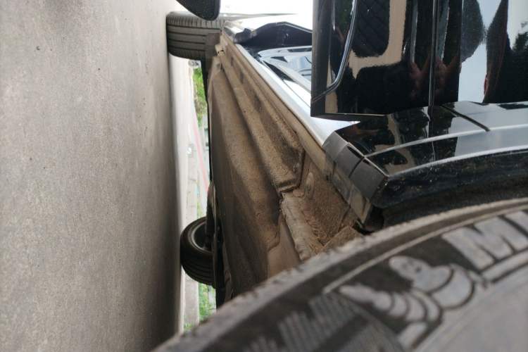 Used Audi Q5L Sportback 2023 40 TFSI Luxury Model Right Side Sill