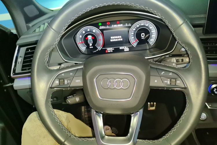 Used Audi Q5L Sportback 2023 40 TFSI Fashion Model Steering Wheel