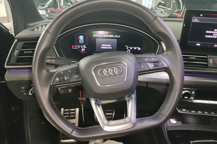 Used Audi Q5L Sportback 2023 40 TFSI Fashion Model Steering Wheel