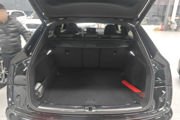 Used Audi Q5L Sportback 2023 40 TFSI Luxury Model Trunk