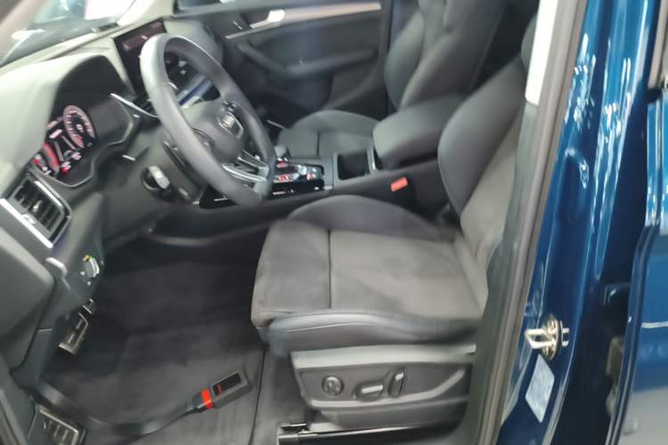 Used Audi Q5L Sportback 2023 40 TFSI Luxury Model Left Front Seat
