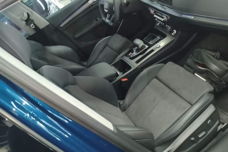 Used Audi Q5L Sportback 2023 40 TFSI Luxury Model Right Front Seat