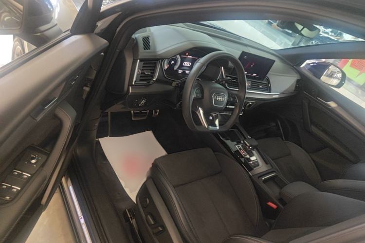 Used Audi Q5L Sportback 2023 40 TFSI Luxury Model Driver Seat