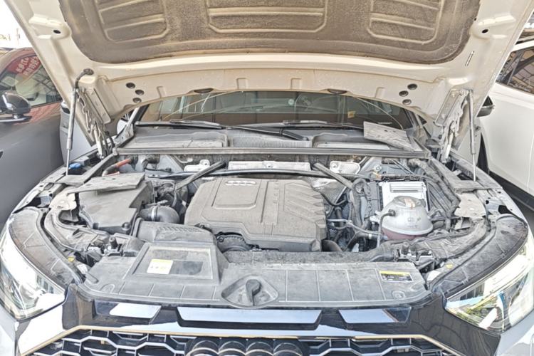 Used Audi Q5L Sportback 2023 40 TFSI Luxury Model Engine Bay