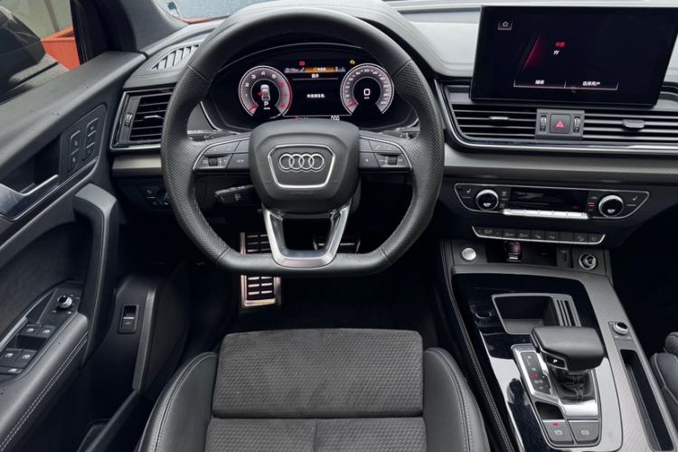 Used Audi Q5L Sportback 2023 40 TFSI Luxury Model Interior 1