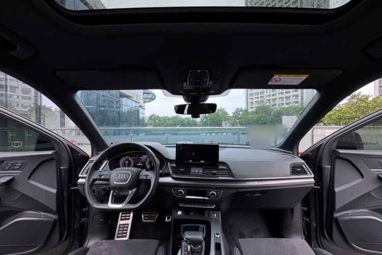 Used Audi Q5L Sportback 2023 40 TFSI Luxury Model Interior 2