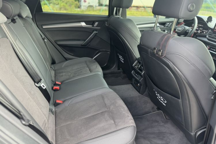 Used Audi Q5L Sportback 2023 40 TFSI Luxury Model Interior 4