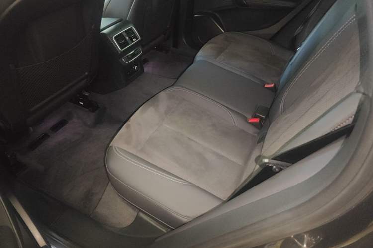 Used Audi Q5L Sportback 2023 40 TFSI Luxury Model Left Rear Seat