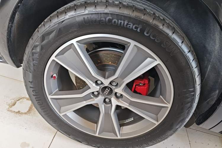 Used Audi Q5L Sportback 2023 40 TFSI Luxury Model Right Rear Wheel Hub