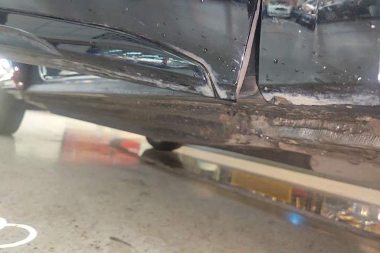 Used Audi Q5L Sportback 2023 40 TFSI Luxury Model Right Side Sill