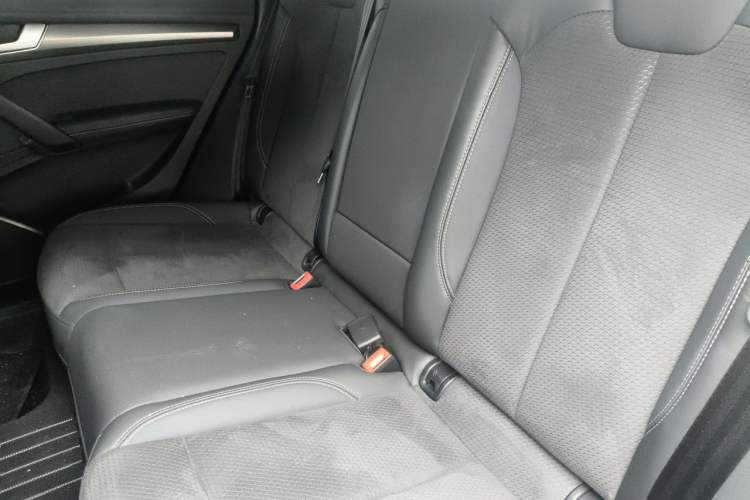 Used Audi Q5L Sportback 2023 40 TFSI Luxury Model Left Rear Seat