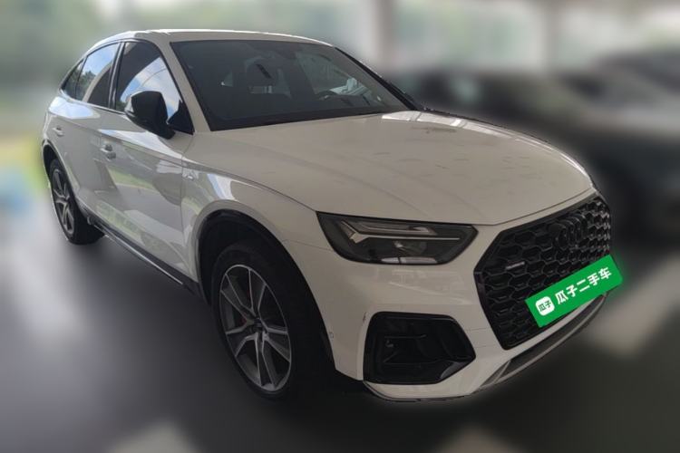 Used Audi Q5L Sportback 2023 40 TFSI Luxury Model Front Right 45 Deg