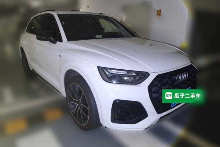 Used Audi Q5L Sportback 2023 45 TFSI Luxury Edition Front Right 45 Deg
