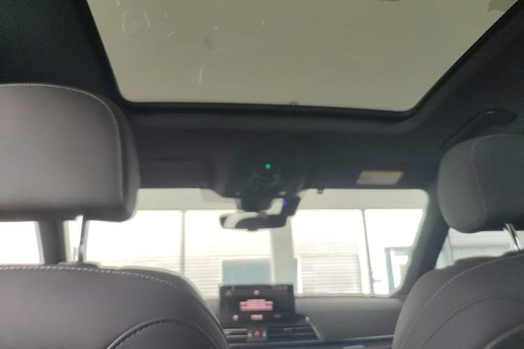 Used Audi Q5L Sportback 2023 40 TFSI Luxury Model Headliner