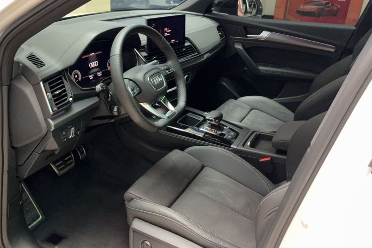 Used Audi Q5L Sportback 2023 40 TFSI Luxury Model Interior 3