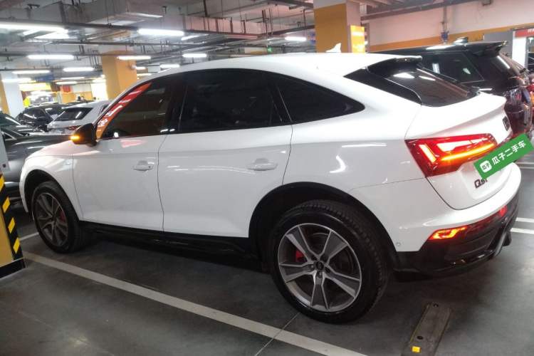 Used Audi Q5L Sportback 2023 40 TFSI Luxury Model Left Side
