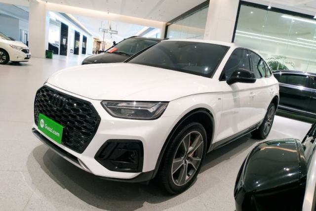 Używany Audi Q5L Sportback 2023 40 TFSI Luxury Model