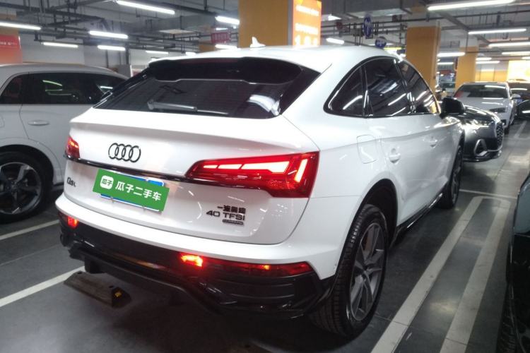 Used Audi Q5L Sportback 2023 40 TFSI Luxury Model Rear Right 45 Deg