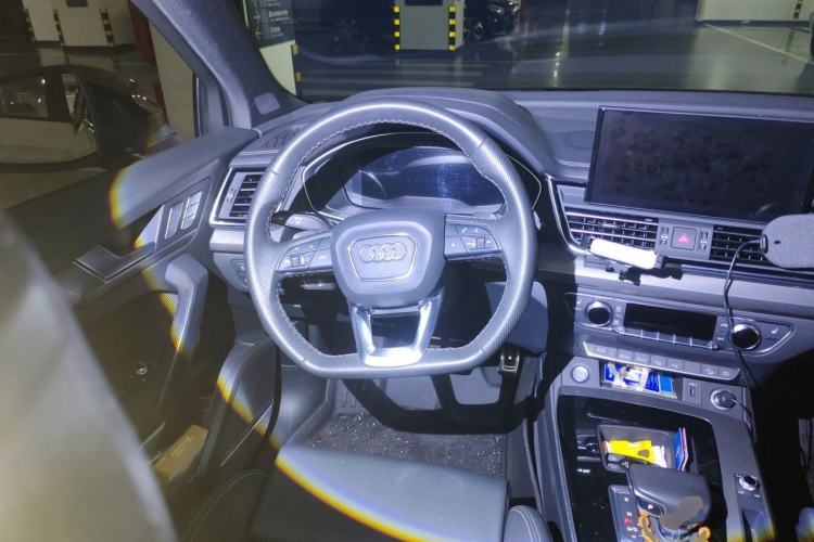 Used Audi Q5L Sportback 2023 45 TFSI Luxury Edition Steering Wheel