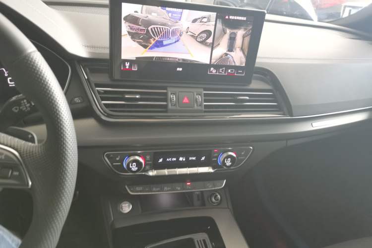 Used Audi Q5L Sportback 2024 45 TFSI Luxury Edition Audio And AC Panel