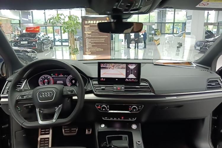 Used Audi Q5L Sportback 2024 40 TFSI Luxury Edition Center Console
