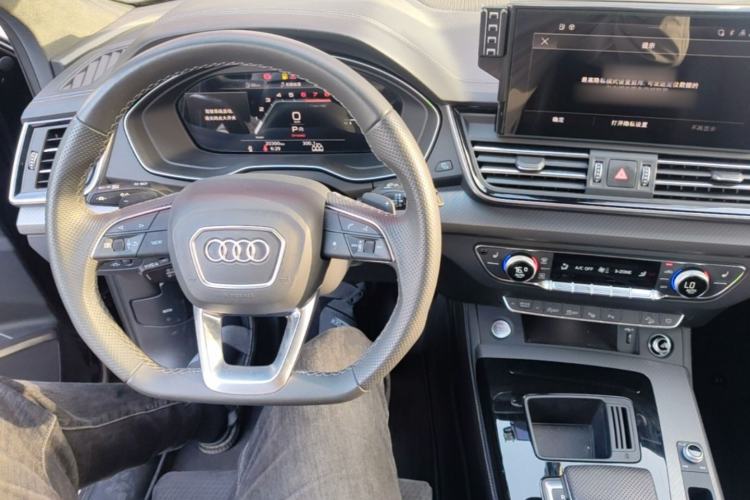 Used Audi Q5L Sportback 2024 40 TFSI Luxury Edition Center Console