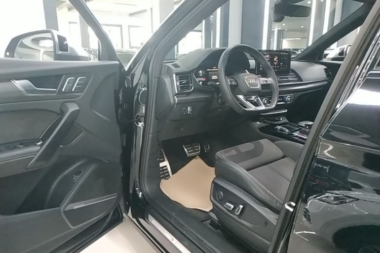 Used Audi Q5L Sportback 2024 45 TFSI Luxury Edition Driver Seat