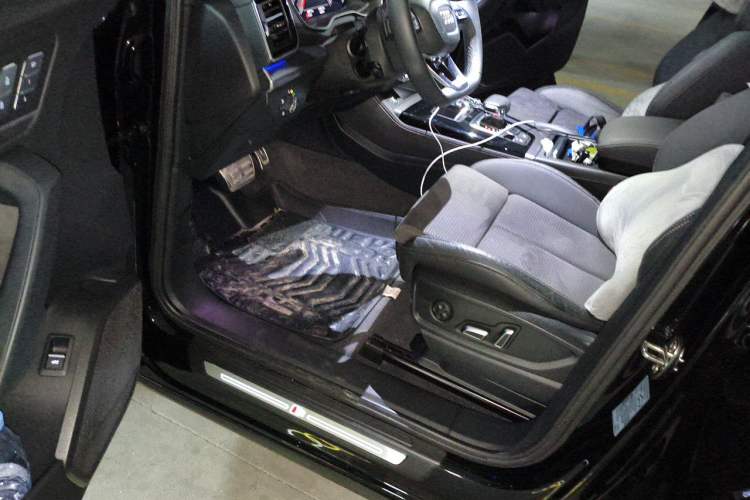 Used Audi Q5L Sportback 2024 40 TFSI Luxury Edition Driver Seat
