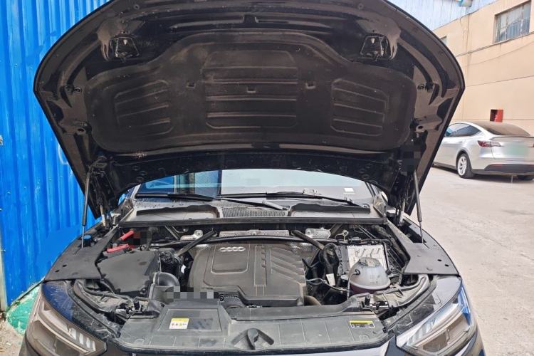 Used Audi Q5L Sportback 2024 45 TFSI Luxury Edition Engine Bay